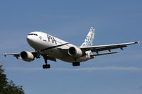 AP-BDZ @ EGLL - LHR - by Peter Pabel