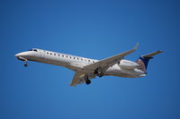 N14162 @ IAH - Short final 26L
