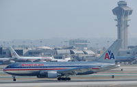 N339AA @ KLAX - American Airlines 767-223