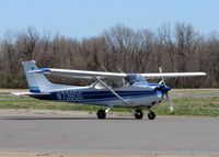 N738DG @ DTN - Taxiing in after landing at Downtown Shreveport. - by paulp
