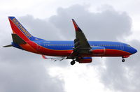 N372SW @ HOU - Over the numbers rwy 12R
