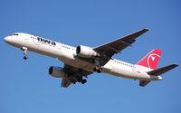N503US @ KMSP - Minneapolis International Airport - by Paul Krumrei