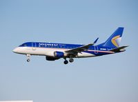N818MD @ KMSP - Minneapolis International Airport - by Paul Krumrei