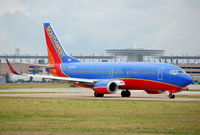 N372SW @ HOU - Lining up for takeoff 12R