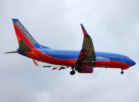 N498WN @ HOU - Over the numbers rwy 12R - by AJ Heiser