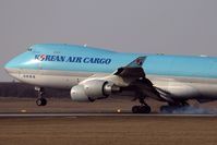 HL7605 @ LOWW - Koean Air Cargo - by Delta Kilo
