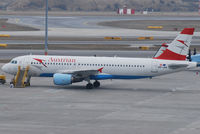 OE-LBN @ VIE - Austrian Airlines Airbus A320-214 - by Chris J