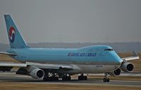 HL7466 @ LOWW - Korean Air Cargo
