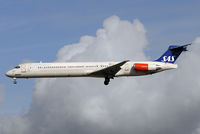 LN-ROM @ EDDF - SAS - by Volker Hilpert