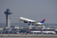 N126DL @ KLAX - Delta Airlines 767-332