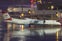 OE-LGC @ LOWW - Austrian Arrows DHC 8-400 - by Andy Graf-VAP