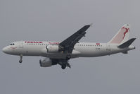 TS-IMG @ LOWW - Tunisair A320 - by Andy Graf-VAP
