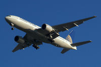 N78013 @ EGLL - Boeing 777-224ER [29861] (Continental Airlines) Home~G 04/01/2010. On approach 27R 3 miles out. - by Ray Barber
