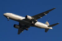 N78013 @ EGLL - Boeing 777-224ER [29861] (Continental Airlines) Home~G 04/01/2010. On approach 27R 3 miles out. - by Ray Barber