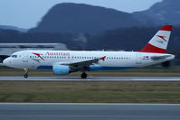 OE-LBU @ LOWS - Austrian Airlines