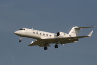 102004 @ EBBR - Arrival to RWY 251