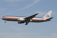 N350AN @ EBBR - Arrival of flight AA108 to RWY 25L - by Daniel Vanderauwera