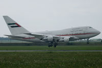 A6-SMR @ LOWW - United Arab Emirates 747SP - by Andy Graf-VAP