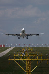 OE-LAH @ LOWW - Austrian Airlines A340-200
