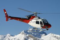 HB-XQJ - at Lauberhorn - by Elisabeth Klimesch