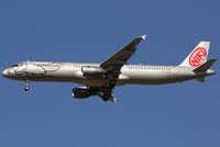 OE-LES @ VIE - NIKI Airbus A321-231