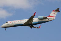 OE-LCM @ VIE - Austrian arrows Canadair Regional Jet CRJ200LR