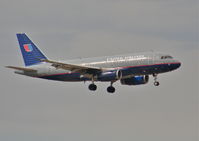 N829UA @ KLAX - United Airlines Airbus A319-131 N829UA, 7R approach KLAX. - by Mark Kalfas