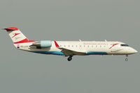 OE-LCR @ VIE - Austrian arrows Canadair Regional Jet CRJ200LR