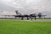 XH558 @ EGXE - Avro 698 Vulcan B2 at RAF Leeming's Air Fair in 1992. - by Malcolm Clarke
