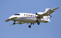 N168SL @ KHOU - Short final 30L. - by Darryl Roach