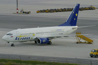 G-STRD @ LOWW - Astreus 737-700