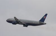 N212UA @ KLAX - Boeing 777-200