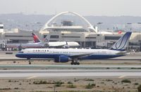N560UA @ KLAX - Boeing 757-200 - by Mark Pasqualino