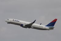N3761R @ KLAX - Boeing 737-800 - by Mark Pasqualino
