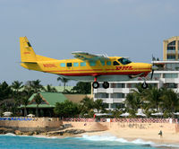 N90HL @ SXM - visitor