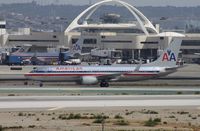 N979AN @ KLAX - Boeing 737-800 - by Mark Pasqualino