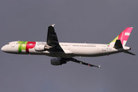 CS-TJF @ EGLL - Catching the sunshine nicely