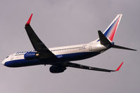 EI-EDZ @ EGLL - Departing 27L