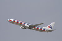N825NN @ KLAX - Boeing 737-800 - by Mark Pasqualino