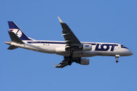 SP-LIB @ EGLL - Landing 09L