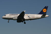 D-AILU @ EBBR - Arrival of flight LH4572 to RWY 25L