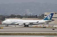 ZK-NBV @ KLAX - Boeing 747-400 - by Mark Pasqualino