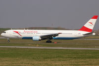 OE-LAT @ VIE - Austrian Airlines Boeing 767-3A1(ER) - by Joker767