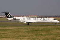 D-ACPQ @ VIE - Lufthansa Regional (CityLine) Canadair Regional Jet CRJ701ER