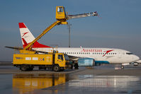 OE-LNO @ VIE - Austrian Airlines Boeing 737-700 - by Dietmar Schreiber - VAP