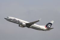 N581AS @ KLAX - Boeing 737-800 - by Mark Pasqualino
