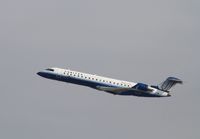 N752SK @ KLAX - CL-600-2C10