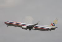 N905AN @ KLAX - Boeing 737-800 - by Mark Pasqualino
