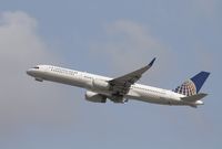 N13138 @ KLAX - Boeing 757-200 - by Mark Pasqualino