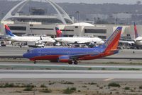 N292WN @ KLAX - Boeing 737-700 - by Mark Pasqualino